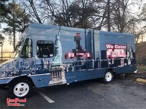 Eye-Catching Chevrolet P30 Mobile Kitchen / Ready for Business Food Truck.