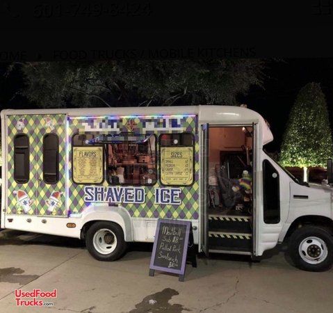 Ready to Go 2010 Ford Starcraft Snowball Truck / Barely Used Shaved Ice Stand