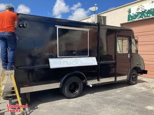 Lightly Used 2001 17' Workhorse Step Van Kitchen Food Truck with 2021 Kitchen Built-Out