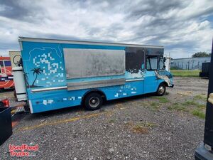 Used -  Ford P30 Step Van Mobile Kitchen Unit - 24' Street Food Truck.