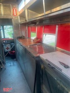 Ready to Work Used Chevrolet P30 Step Van All-Purpose Food Truck.