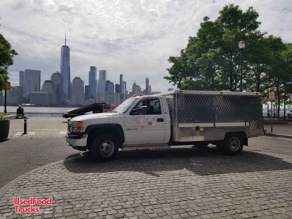 Turnkey 2001 GMC 3500 Lunch Serving Canteen Food Truck.