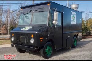 Like-New 2003 18' Diesel Workhorse P42 Mobile Food Truck with 2020 Kitchen