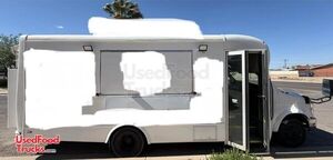 Well Equipped - 2015 Ford E450 Econoline All-Purpose Food Truck