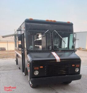 23' Chevrolet Grumman Olson Diesel Food Truck with New and Unused 2022 Kitchen.