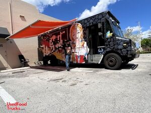 Fully Loaded - 2006 25' Workhorse P42 Food Truck with Pro-Fire Suppression