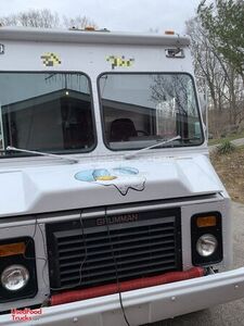 Grumman Olson P30 Step Van Kitchen Food Truck with Fire Suppression System.