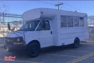 2003 Chevrolet 3500 Ice Cream/Beverage Truck Mobile Vending Unit