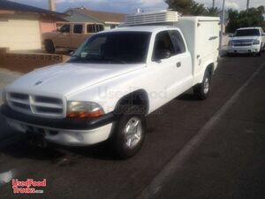 Dodge Dakota Hot / Cold Food Delivery Truck.