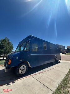 Solar Powered - 2000 26' GMC All - Purpose Food Truck