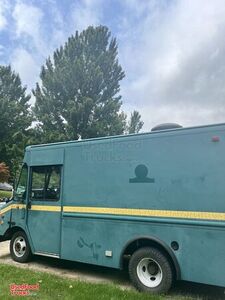 2001 Grumman Olson All-Purpose Food Truck Mobile Vending Unit