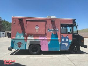 2003 Workhorse P42 Boba Tea and Ice Cream Truck Mobile Concession Unit
