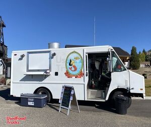 20' GMC Utilimaster Professional Food Truck with Lightly Used 2021 Kitchen.