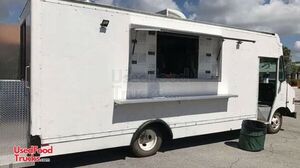 18' Chevrolet P30 Loaded Mobile Kitchen / Well-Equipped Food Vending Truck.