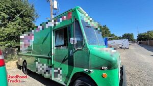 Preowned -  2004 Chevrolet Workhorse All-Purpose Food Truck.