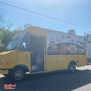 2003 Ford 14' Step Van Food Concession Truck / Used Kitchen on Wheels.