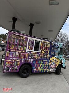 Well Equipped - 2002 18' Workhorse Ice Cream/Shaved Ice Truck