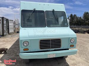 Chevrolet P30 Diesel All-Purpose Mobile Kitchen Food Truck