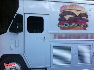 1990 - 30' Commercial Mobile Kitchen Food Truck.