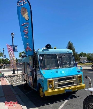 Chevrolet P20 Step Van Ice Cream Truck / Mobile Ice Cream Shop