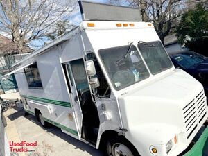 2005 18' Freightliner MT45 All-Purpose Food Truck Mobile Food Unit