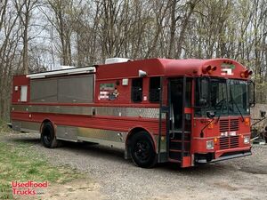 Fully Customized and Extremely Clean 2007 32' Kitchen Food Truck Bus
