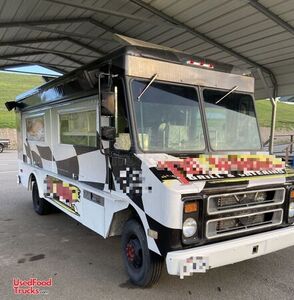 CA Insignia Registered 22' Chevrolet Step Van Mobile Kitchen Food Truck.