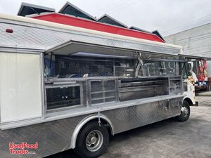 22' GMC Grumman Street Food Truck | Mobile Food Unit.