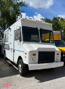 Chevrolet P30 Loaded Professional Mobile Kitchen Food Concession Truck.