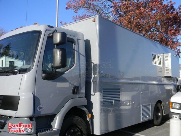 2014 Diesel Kenworth K270 w/ HIVCO Custom Body Mobile Kitchen Food Truck.