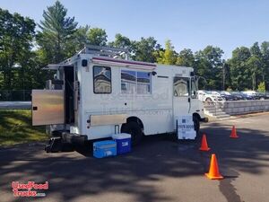 Used - 2003 Workhorse P42 All-Purpose Food Truck.