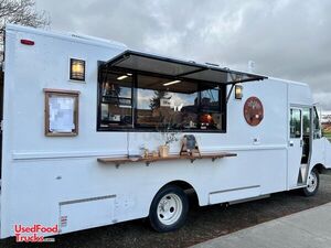 Used - Chevy P30 Workhorse Pizza Truck with Hybrid Stone Pizza Oven