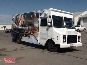 1997 - Chevy P30 Rolling Kitchen Food Truck.