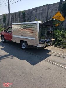 Chevrolet Canteen Style Food Truck/Mobile Kitchen Unit Condition.