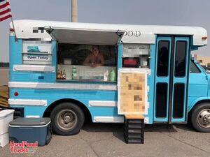 Turnkey Mobile Kitchen- 21' GMC G3500 Food Truck Business