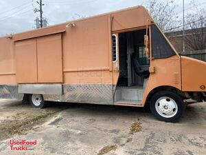 Chevrolet Utilimaster Diesel Step Van Food Truck / Used Mobile Kitchen