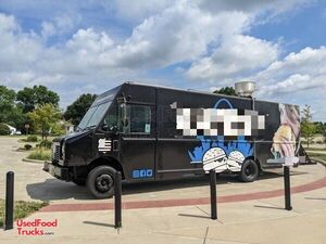Professionally Equipped - 2009 Workhorse W62 All-Purpose Food Truck.