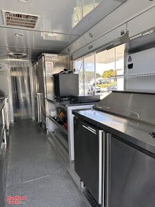 LOW MILES Well Equipped - 2022 Ford Commercial Chassis Full Service Cafe' Bistro Truck