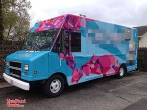 1999 - Chevy P-30 Food Truck.