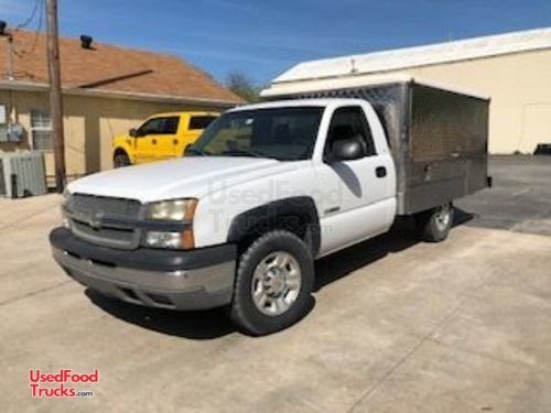 2003 Chevrolet 2500 Lunch Serving/Canteen Style Food Truck.