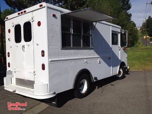 GMC P35 Mobile Kitchen Truck