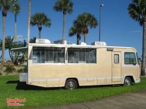 1994 - Fleetwood Flair Custom Food Truck Mobile Kitchen