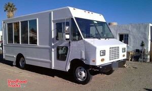 2000- Freightliner Utilimaster Step Van Food Truck