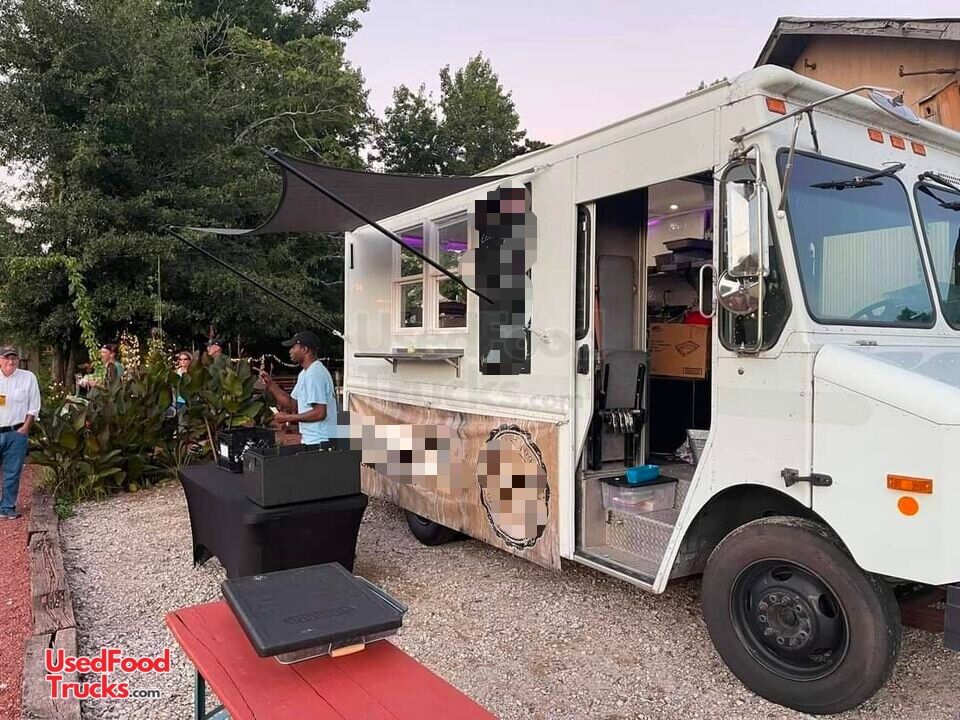 Preowned 2003 Grumman Workhouse P42 All-Purpose Food Truck.