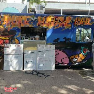 Nicely-Equipped 2008 Ford Utilimaster Step Van Kitchen Food Truck.