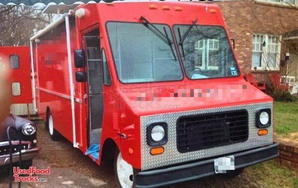 22' GMC Step Van Food Truck / Loaded Mobile Kitchen Pro Fire Suppression System