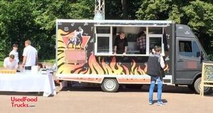 Mercedes Food Truck.
