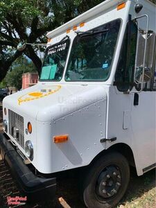 2004 Freightliner Kitchen Food Truck with Pro-Fire System