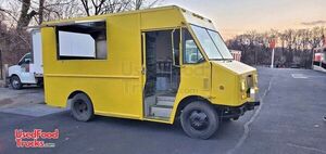 2007 GMC Workhorse All-Purpose Food Truck | Mobile Food Unit