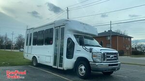2014 Ford E-350 20' Street Food Truck / Ready to Roll Mobile Kitchen Unit.